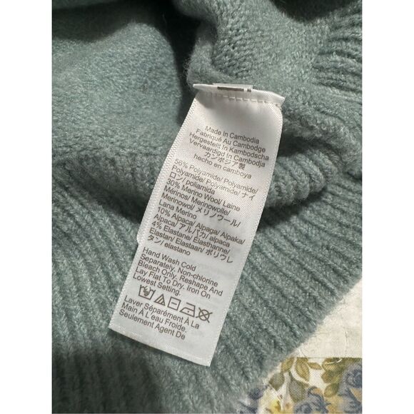 J. Crew Rollneck sweater in heather blue smocked super softer XXS - Picture 3 of 9